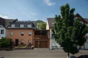 Eckzimmer (Größe 14 Quadratmeter) 7 Eckzimmer - Blick durch das große Fenster