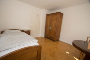 Eckzimmer (Größe 14 Quadratmeter) 6 Eckzimmer - vom Sessel ins Zimmer
